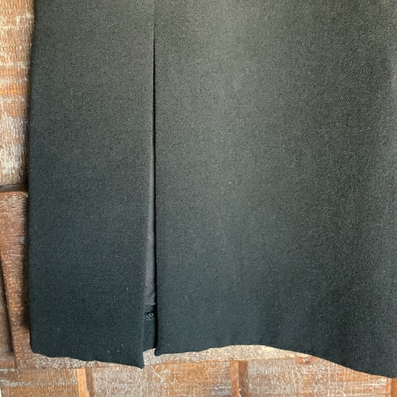 Giorgio Armani women’s black wool skirt made in Italy size Small winter office - Picture 11 of 16